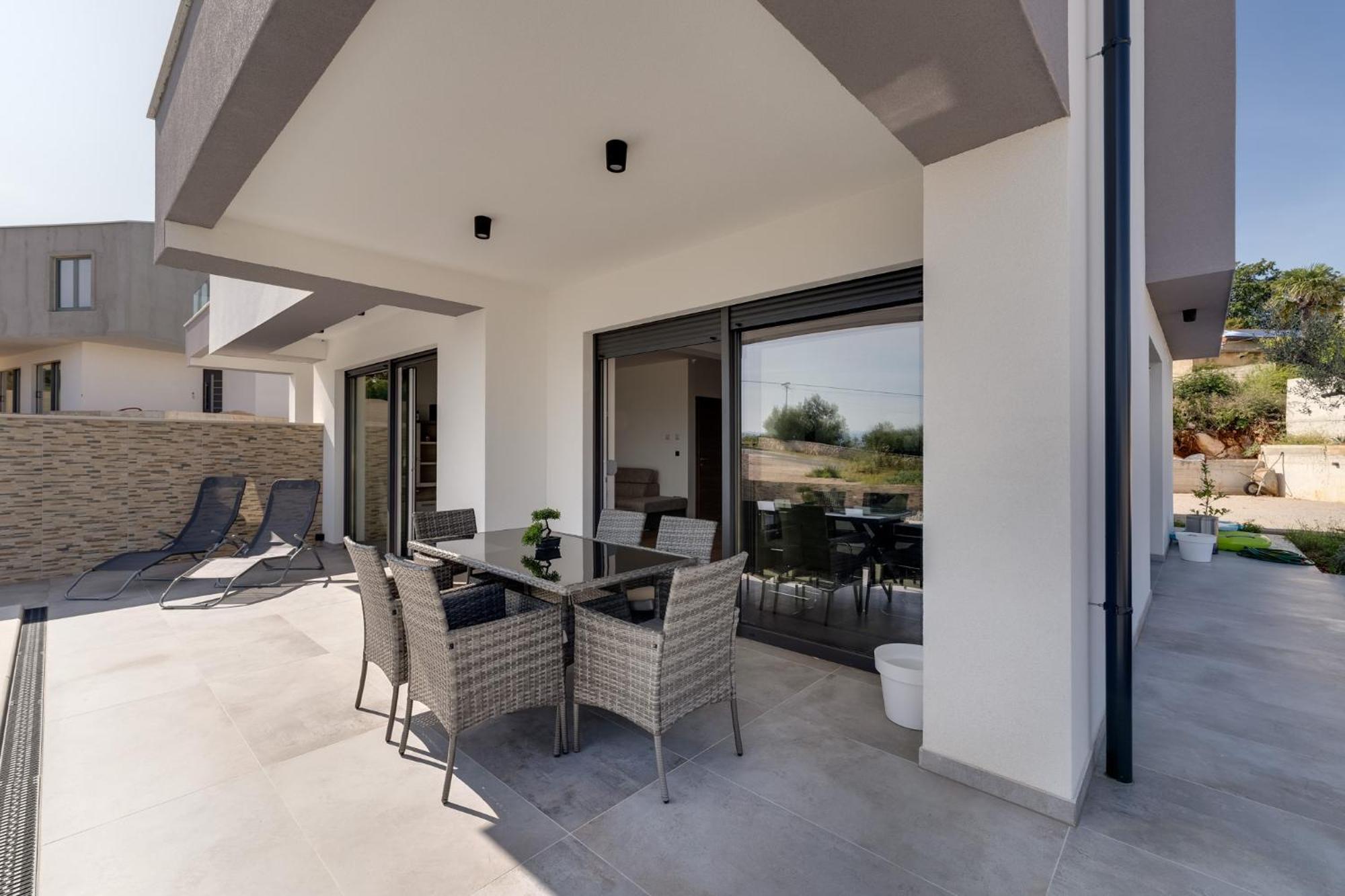 Rosemary -semi-detached With A Pool And A Panoramic View, Close To A Sandy - By Traveler Tourist Agency Krk