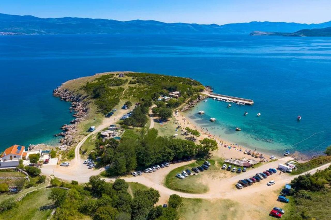 Villa Rosemary -semi-detached With A Pool And A Panoramic View, Close To A Sandy - By Traveler Tourist Agency Krk Risika